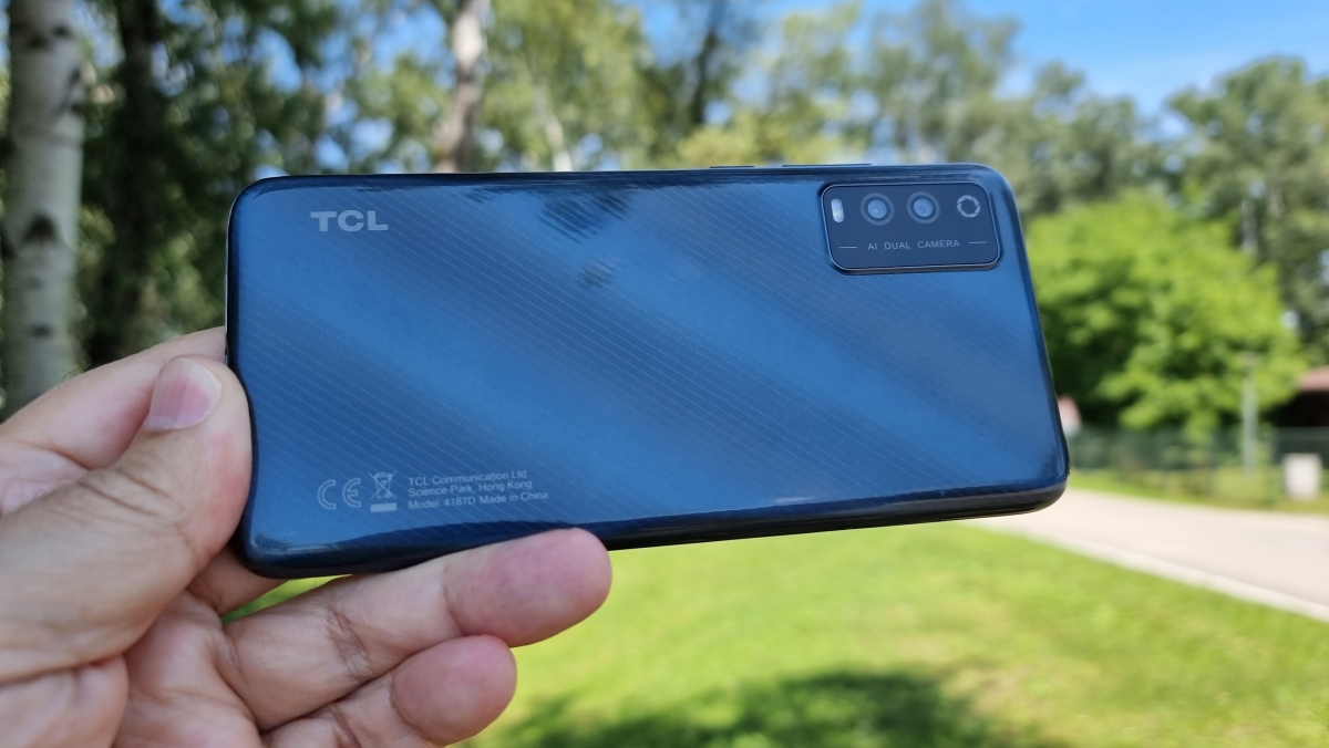 Drugačiji test: 205 činjenica o pametnom telefonu TCL 205 | Portofon